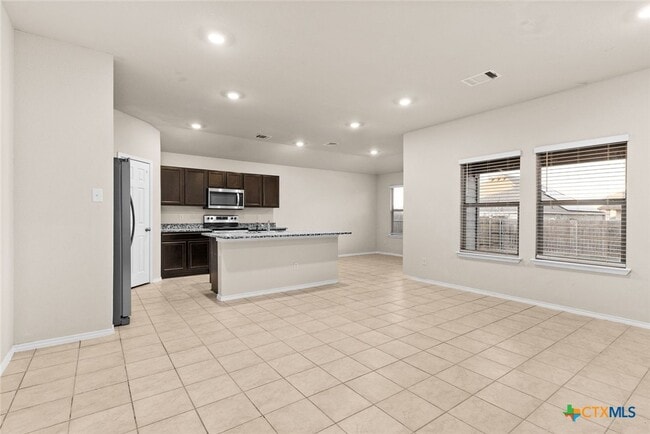 Building Photo - 9506 Murandy Dr