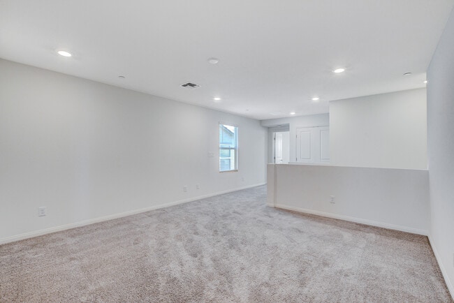 Building Photo - 8439 Vacarez Dr