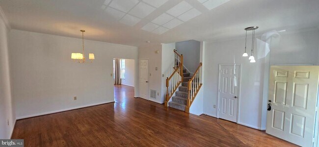 Building Photo - 47369 Darkhollow Falls Terrace