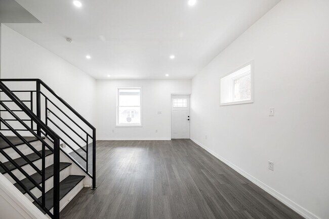 Building Photo - 2844 N 24th St