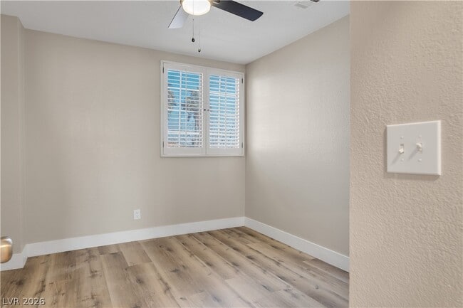 Building Photo - 2710 Strathmoor Dr