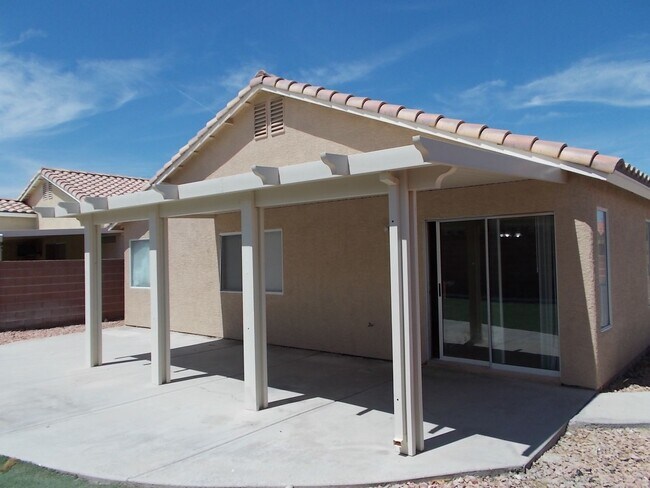 Building Photo - “Stunning 3-Bedroom Home with New Stainles...