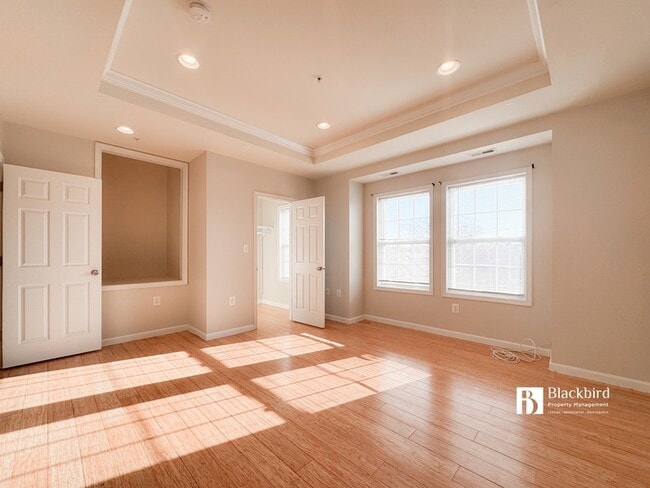 Building Photo - 5030 B St SE