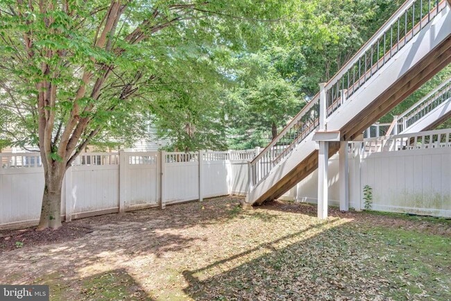 Building Photo - 4238 Chariot Way
