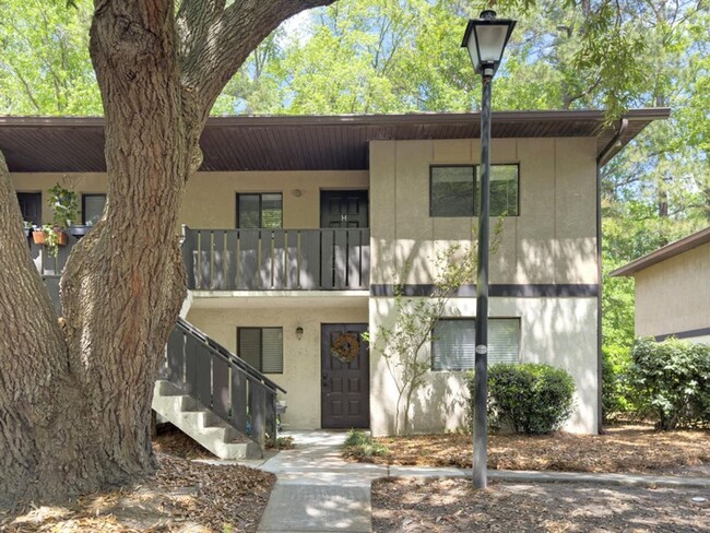 Building Photo - 2 BA/2 BR Condo in West Ashley