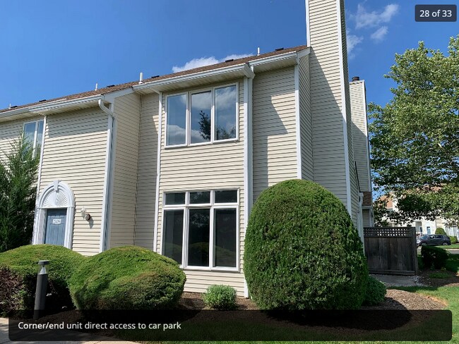 Building Photo - 2108 Noras Ct