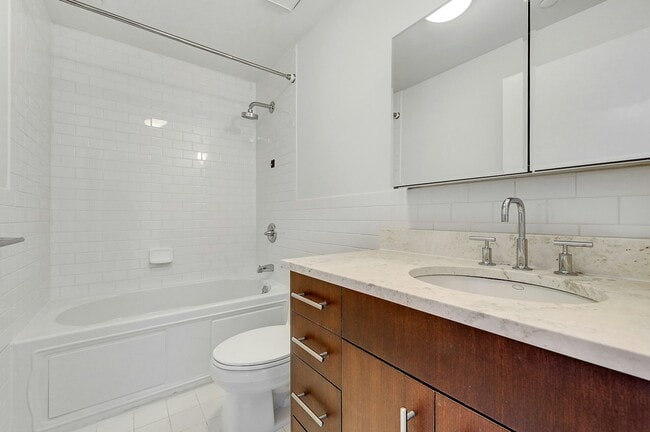 Building Photo - 22 Vela Way