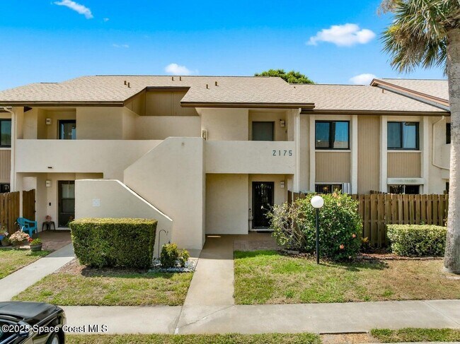 Primary Photo - 2175 Golf Isle Dr