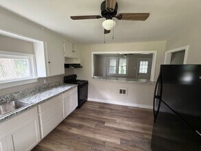 Building Photo - $1400 Ranch home for rent