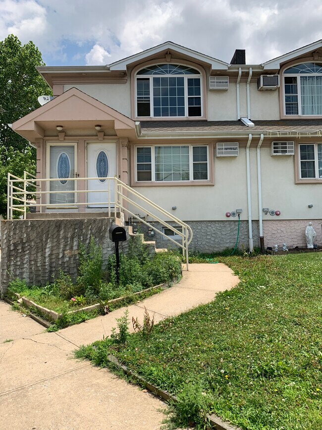 16221 102nd St 16221 102nd St Howard Beach NY 11414 Apartment Finder