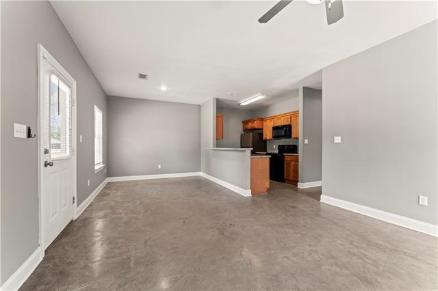 Building Photo - 207 S Laurel St