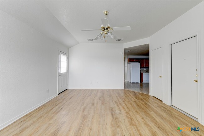 Primary Photo - 605 Bermuda St