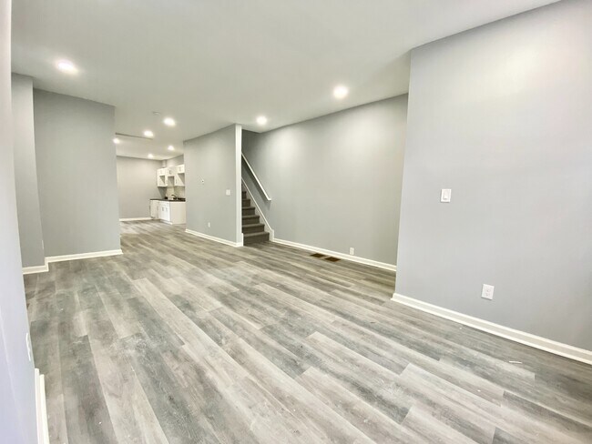 Building Photo - 431 N 50th St