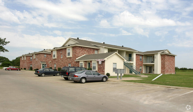 Building Photo - Elmwood Apartments