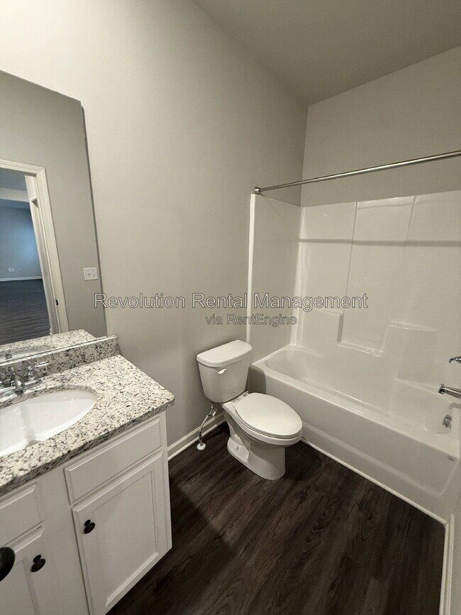 Building Photo - 1009 Fable Ln