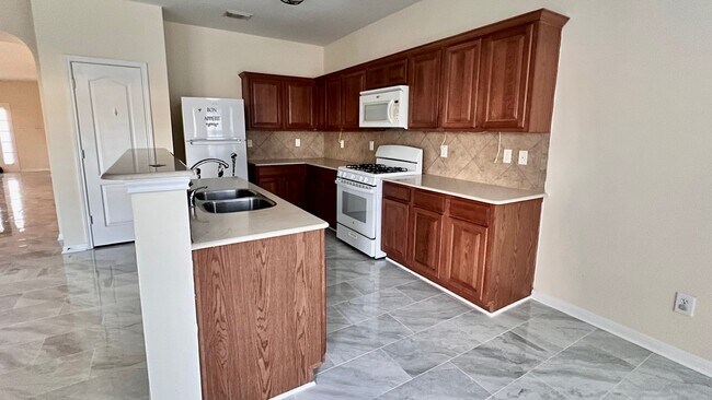 Building Photo - 7710 Sapulpa Ln