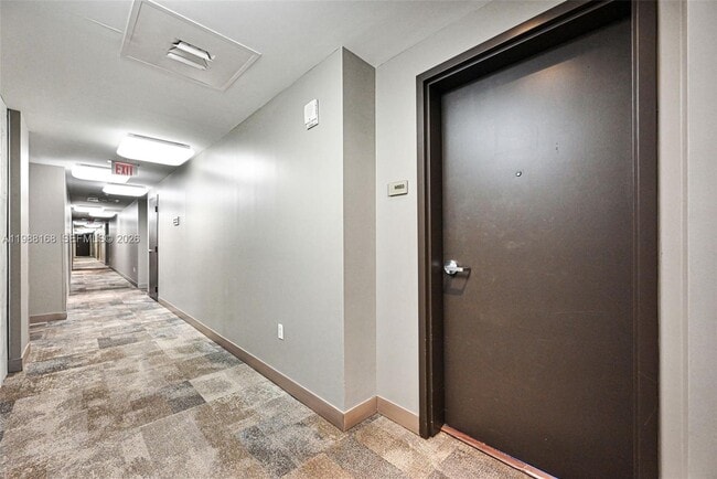 Building Photo - 3451 NE 1st Ave