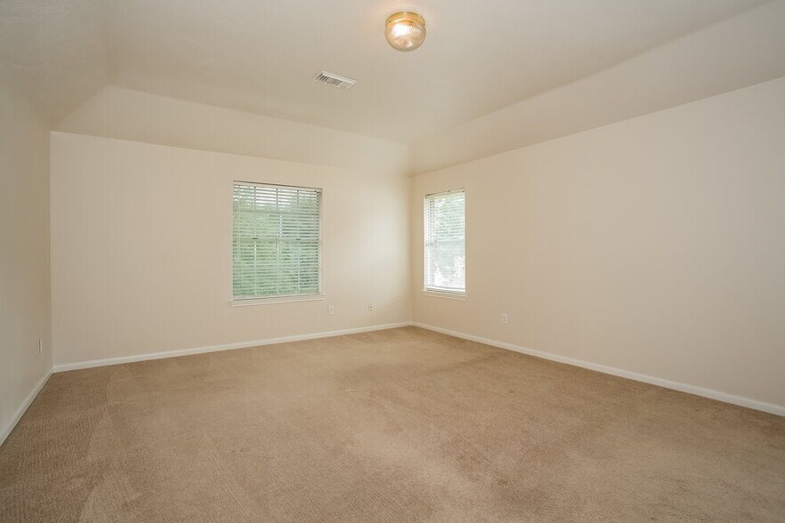 Building Photo - 1407 Hollow Branch Ln