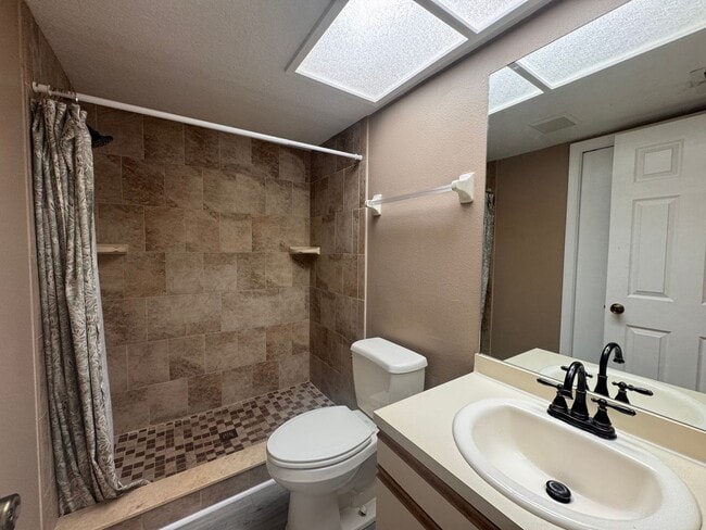 Building Photo - 3BR 3BA Townhome w/ Beach View +  Pool + Updated Kitchen + Balcony/Patio in Hidden Harbour