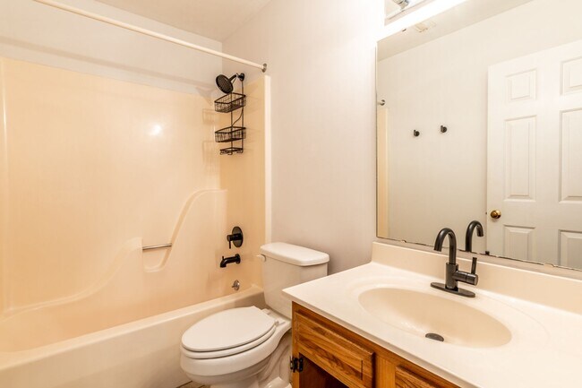 Building Photo - 1476 Gray Stone Court - Millcreek