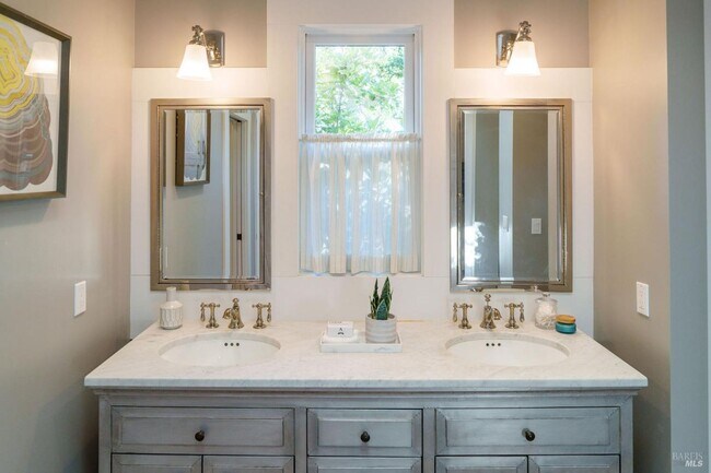 Building Photo - 2 Bedroom 2 Bath Calistoga Oasis with Additional 1 Bedroom 1 Bath ADU with landscaping paid for!