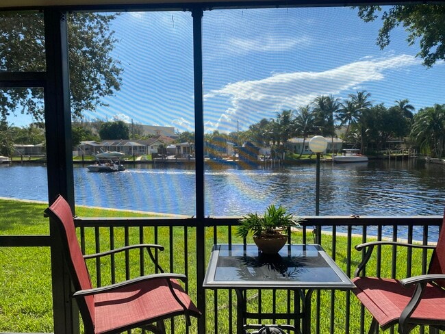 Building Photo - 14 Royal Palm Way