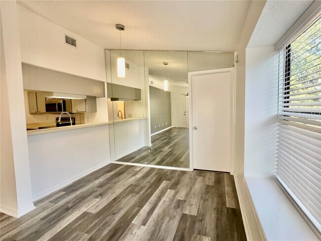 Building Photo - 4025 Angel Oak Ct