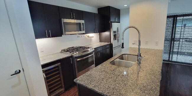 Building Photo - 2920 Cline St