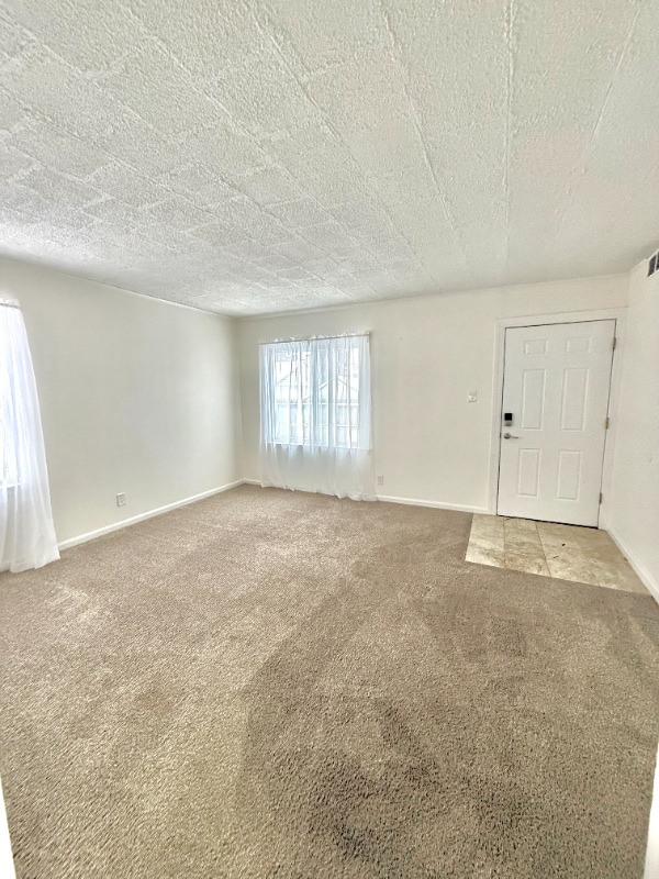 Building Photo - 18288 Deering St