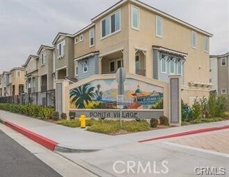 Building Photo - 831 Sunburst Wy