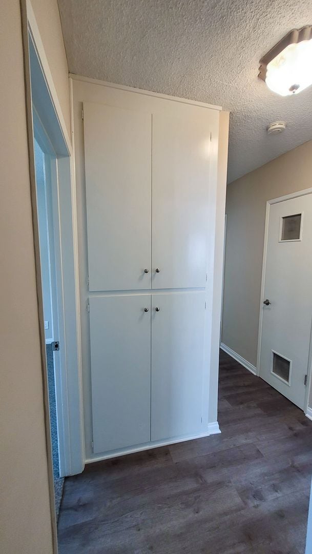 Building Photo - 3 Bed 2 Bath House Right Next To Disneyland! Available Now!