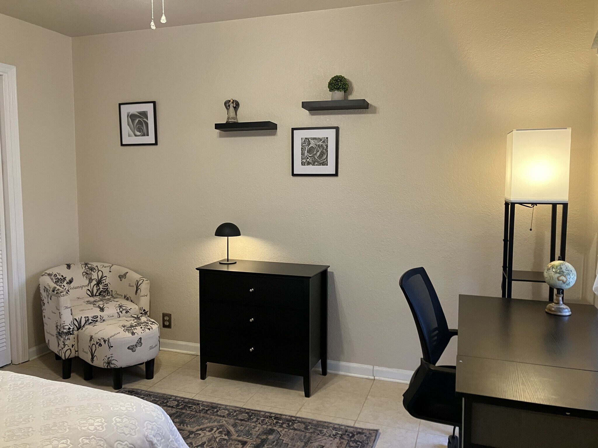 Bedroom 1sitting - 1916 Nighthawk Dr