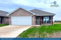 Building Photo - 301 Molly Dean Dr