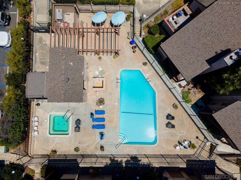 Building Photo - 6516 College Grove Dr