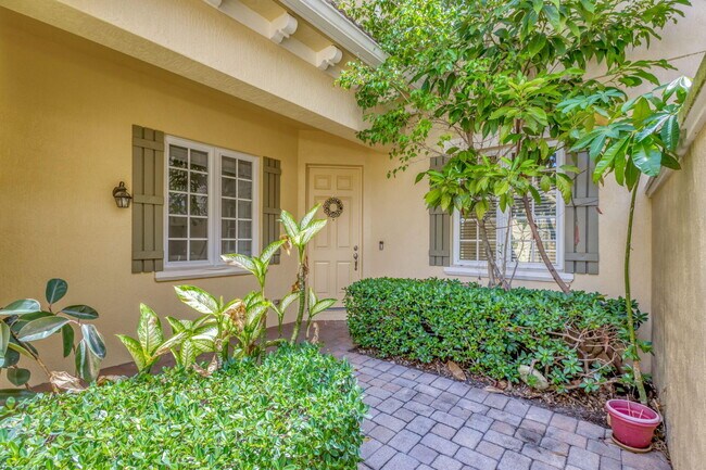 Building Photo - 4770 Cadiz Cir
