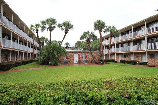 Building Photo - 600 Scenic Hwy