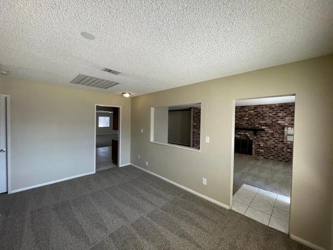 Building Photo - 11060 Davis St