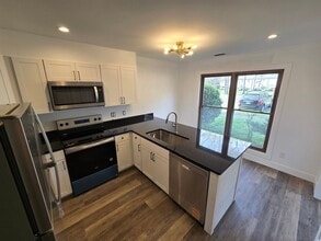 Building Photo - 1304 Seaton Rd