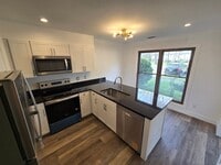 Building Photo - 1304 Seaton Rd