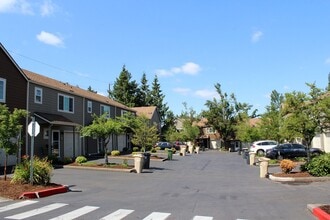 Building Photo - 7117 SW Sagert St