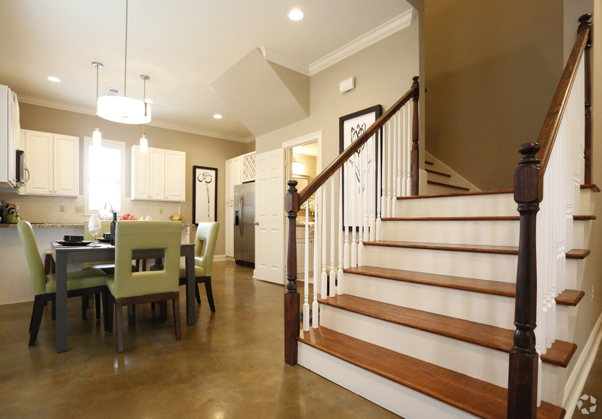 The Cottage At Southpark Lafayette La Apartment Finder