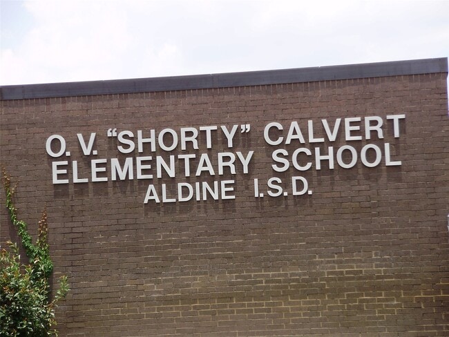 Building Photo - 2107 Shiveley Cir