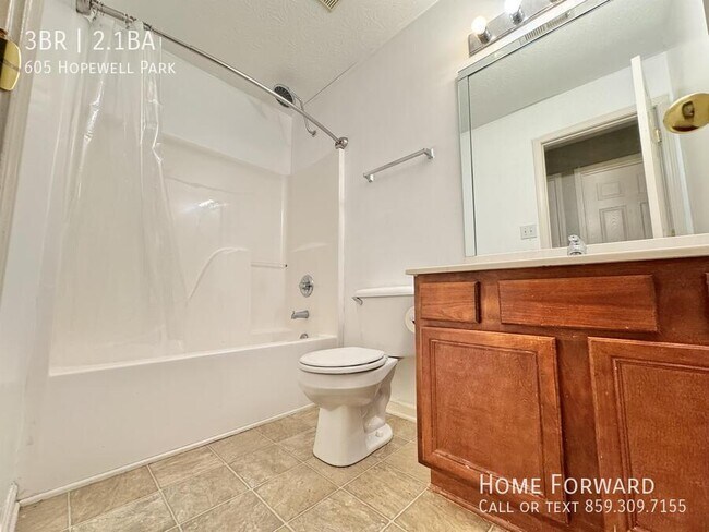 Building Photo - 605 Hopewell Park