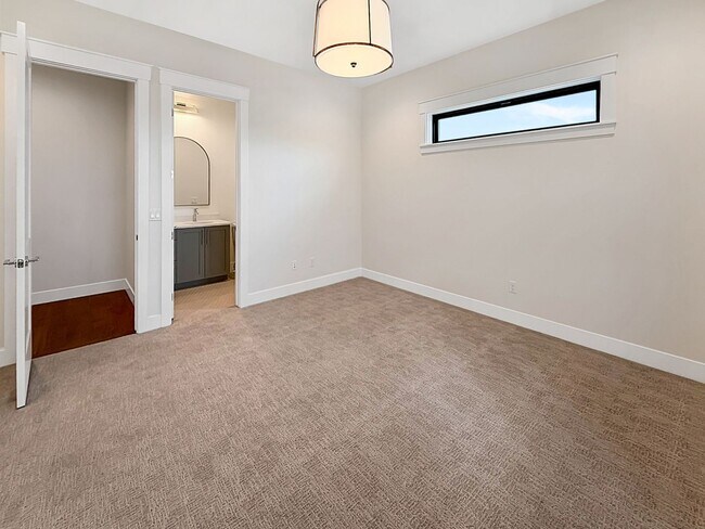 Building Photo - New Construction 4-Bedroom Home in Eagle’s Centerra Community Near Downtown, Trails & Shopping wi...