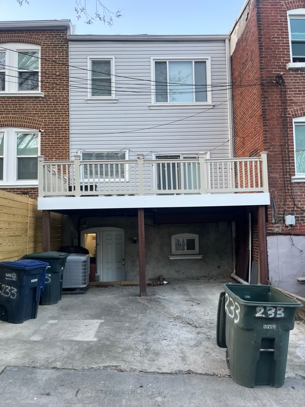 Building Photo - 233 Bryant St NE