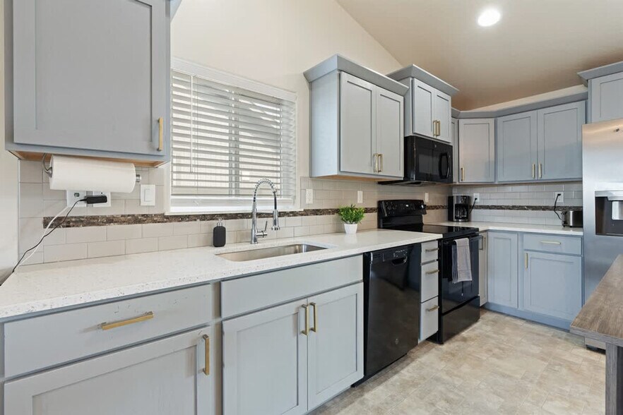 Building Photo - 3804 Bobwhite St