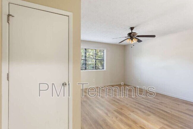 Building Photo - 2672 Moss Ln