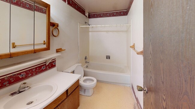 Building Photo - 2 bedroom duplex in quiet cul-de-sac