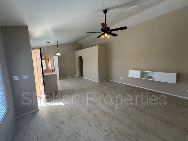 Building Photo - 7328 W Cherry Hills Dr