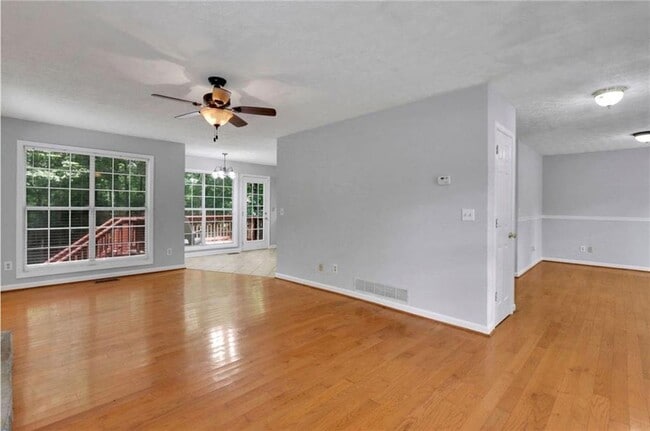 Building Photo - 4400 Autumn Glo Ct